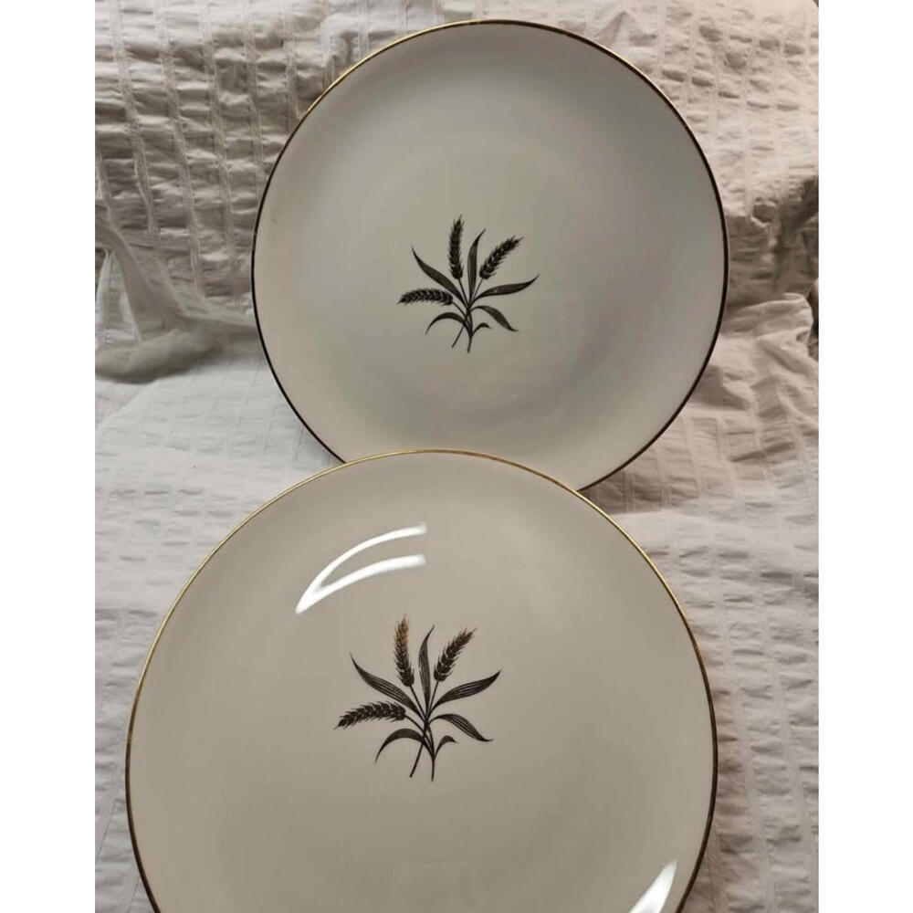 Vintage Embassy USA Wheat Plates – Vitrified China Gold & Black (Set of 8)